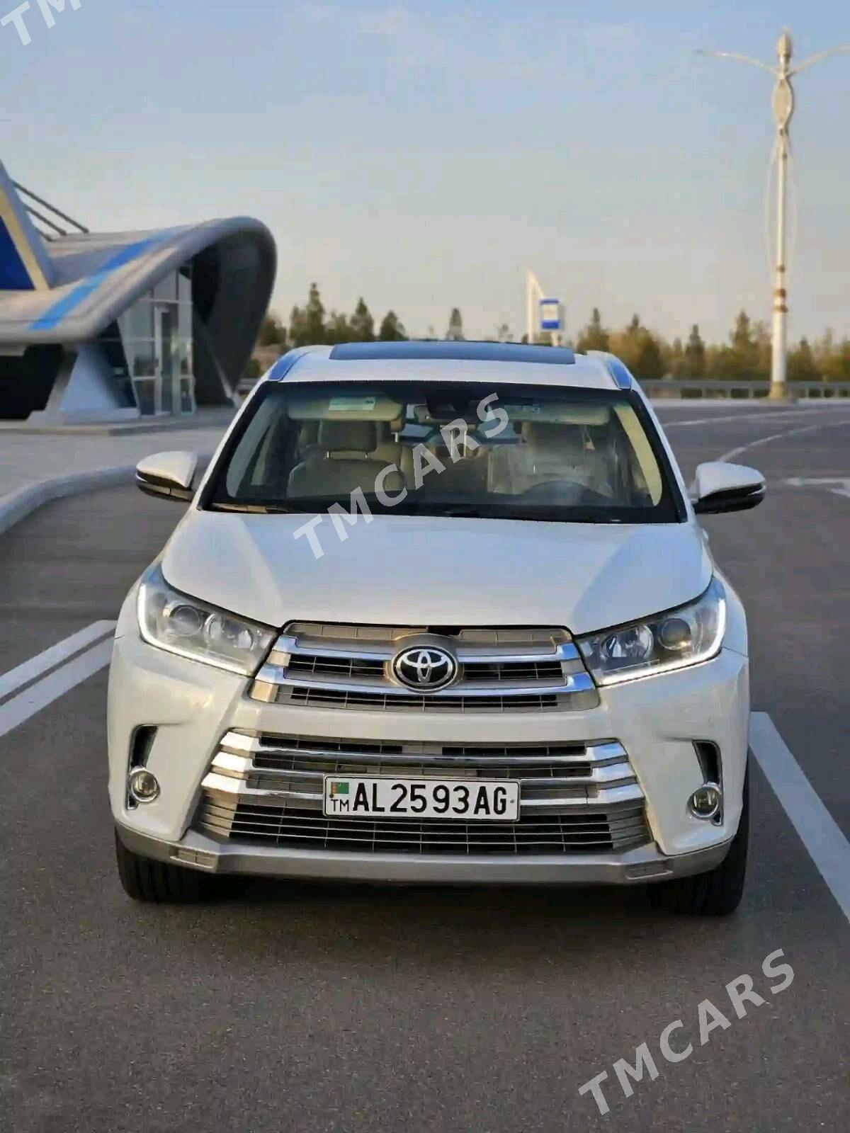 Toyota Highlander 2018 - 380 000 TMT - Aşgabat - img 2