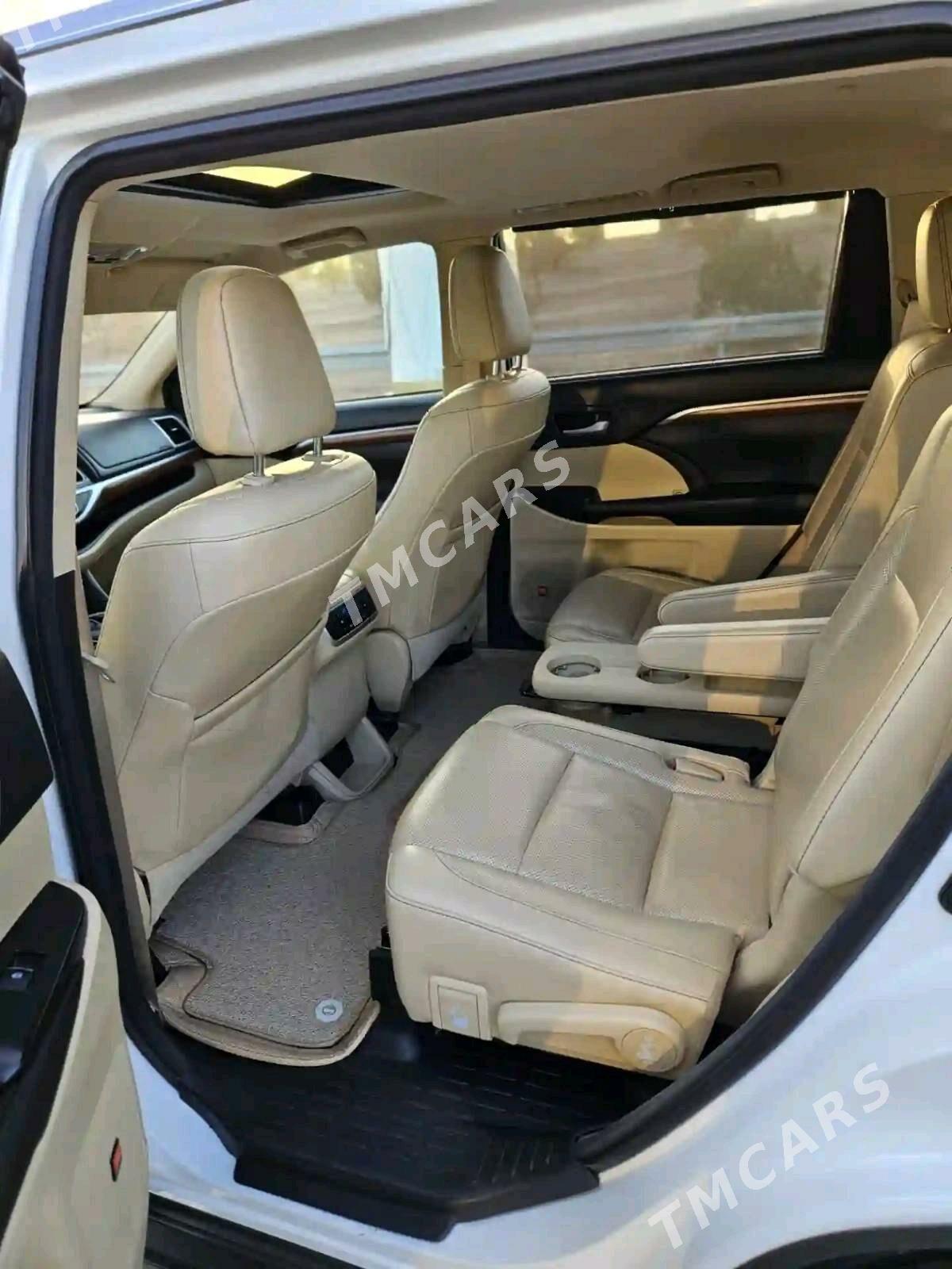 Toyota Highlander 2018 - 380 000 TMT - Aşgabat - img 7