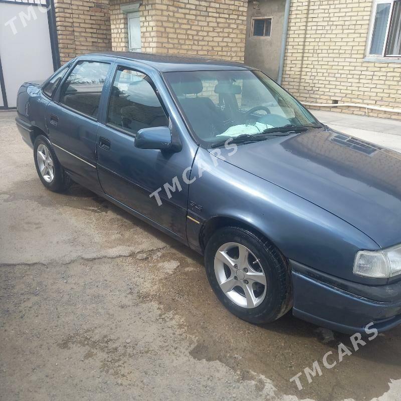 Opel Vectra 1990 - 26 000 TMT - Mary - img 3