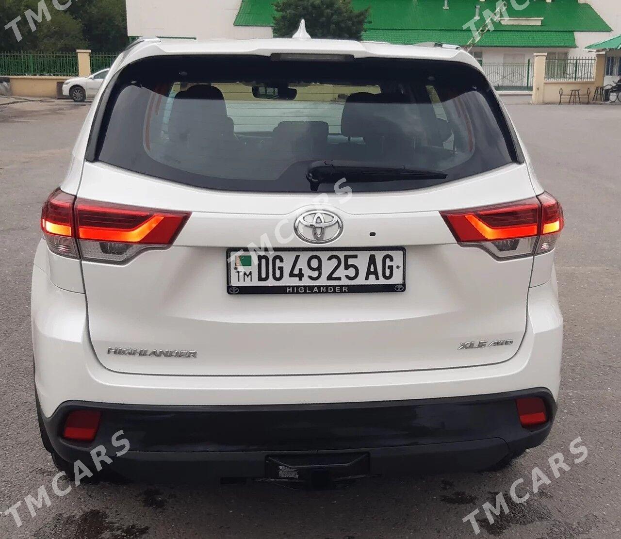 Toyota Highlander 2018 - 450 000 TMT - Parahat 2 - img 2