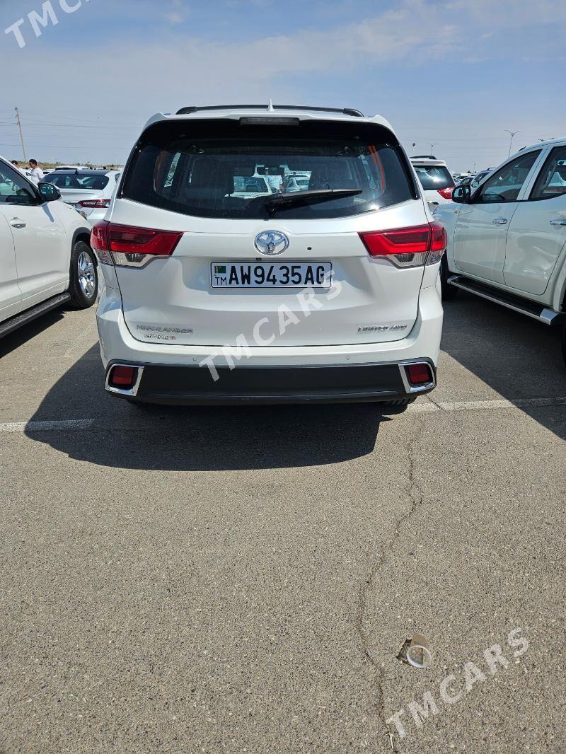 Toyota Highlander 2019 - 520 000 TMT - Ашхабад - img 4