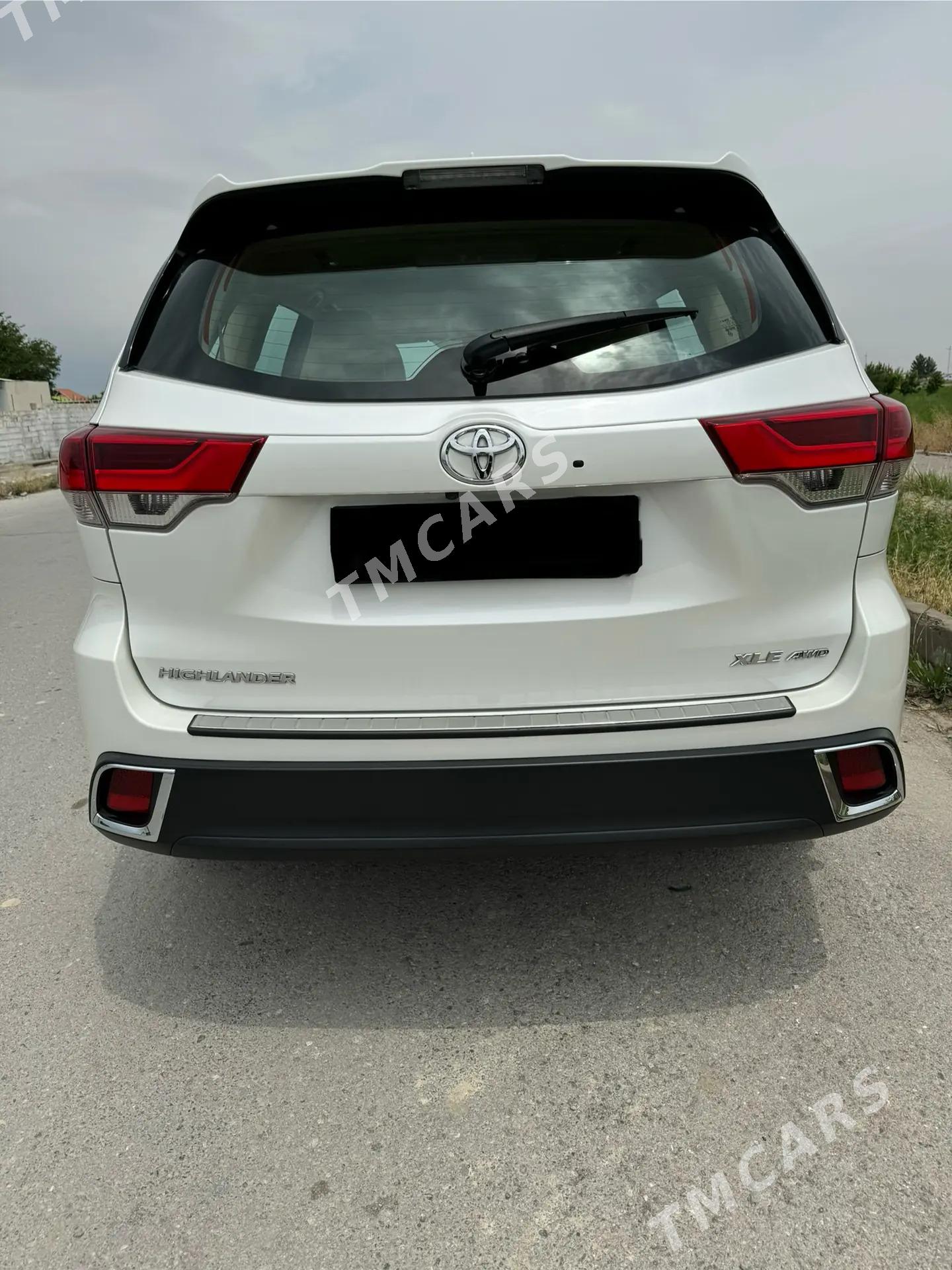 Toyota Highlander 2017 - 440 000 TMT - Aşgabat - img 7