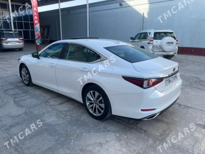 Lexus ES 350 2019 - 607 600 TMT - Мары - img 3