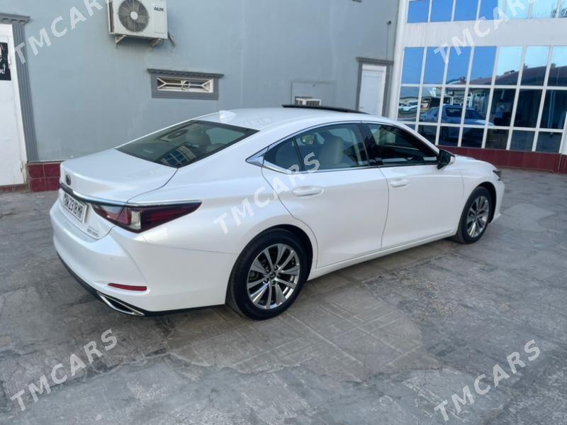 Lexus ES 350 2019 - 607 600 TMT - Mary - img 4