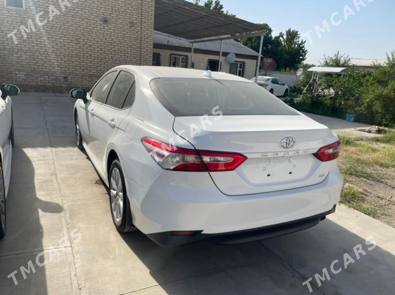 Toyota Camry 2019 - 292 040 TMT - Мары - img 2