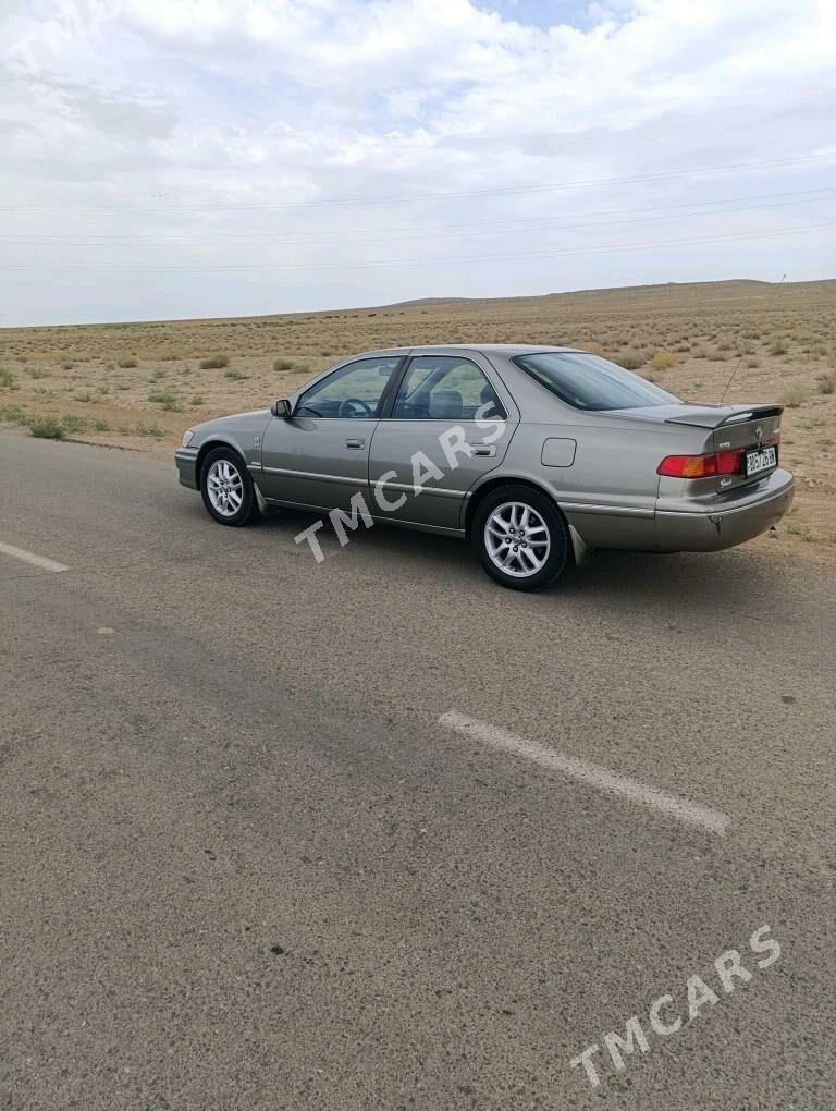 Toyota Camry 1997 - 116 000 TMT - Гызыларбат - img 3