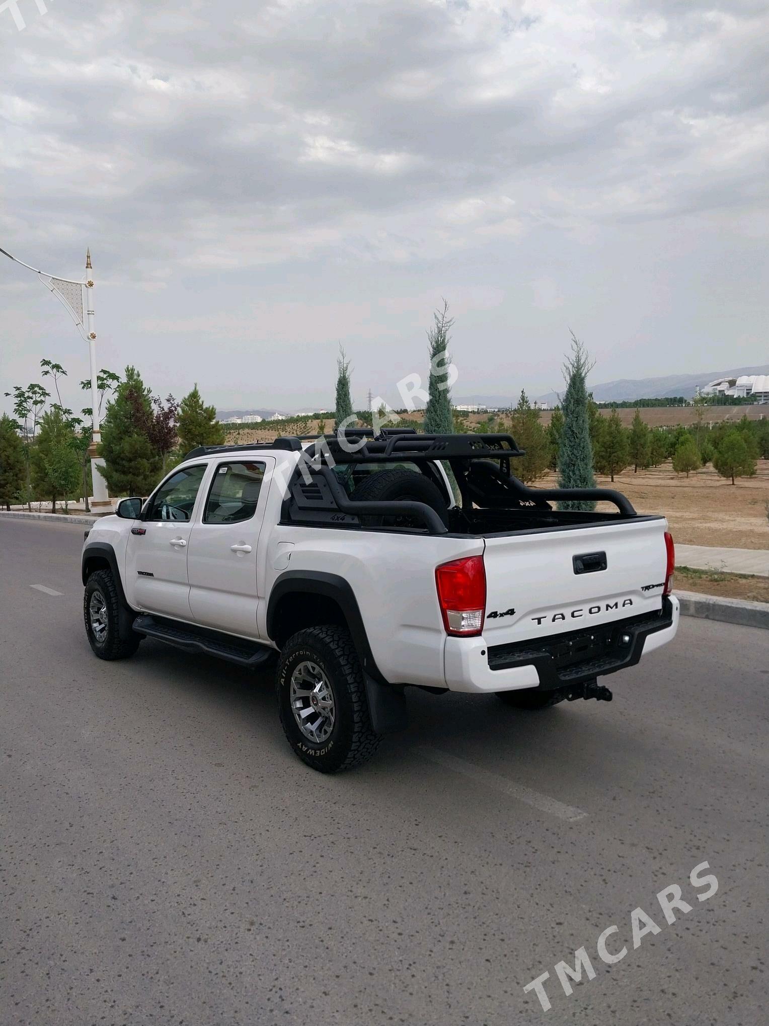 Toyota Tacoma 2017 - 500 000 TMT - Aşgabat - img 10