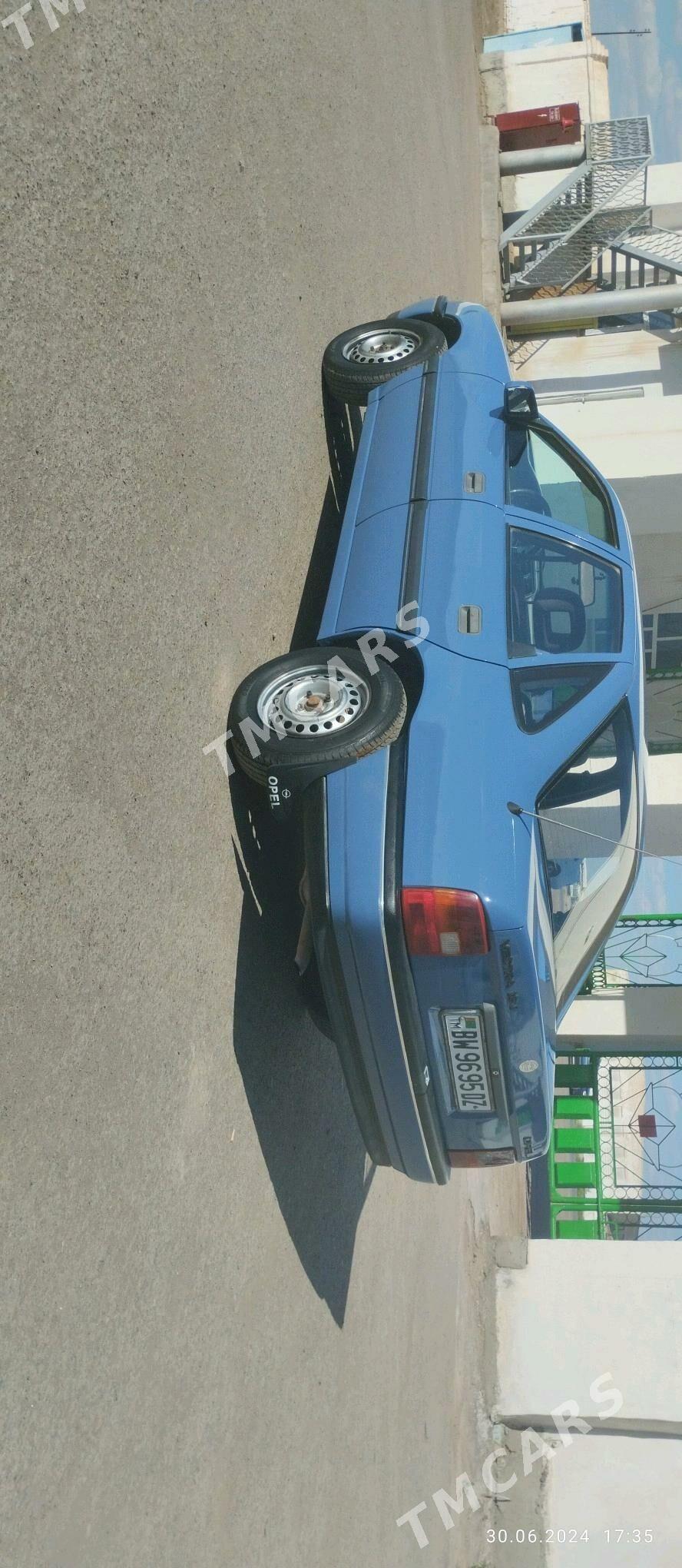 Opel Vectra 1990 - 30 000 TMT - Болдумсаз - img 2
