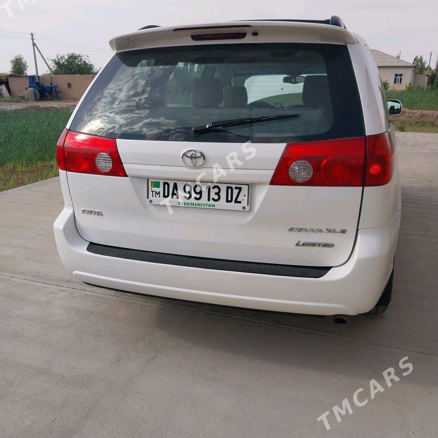 Toyota Sienna 2006 - 165 000 TMT - Гурбансолтан Едже - img 3