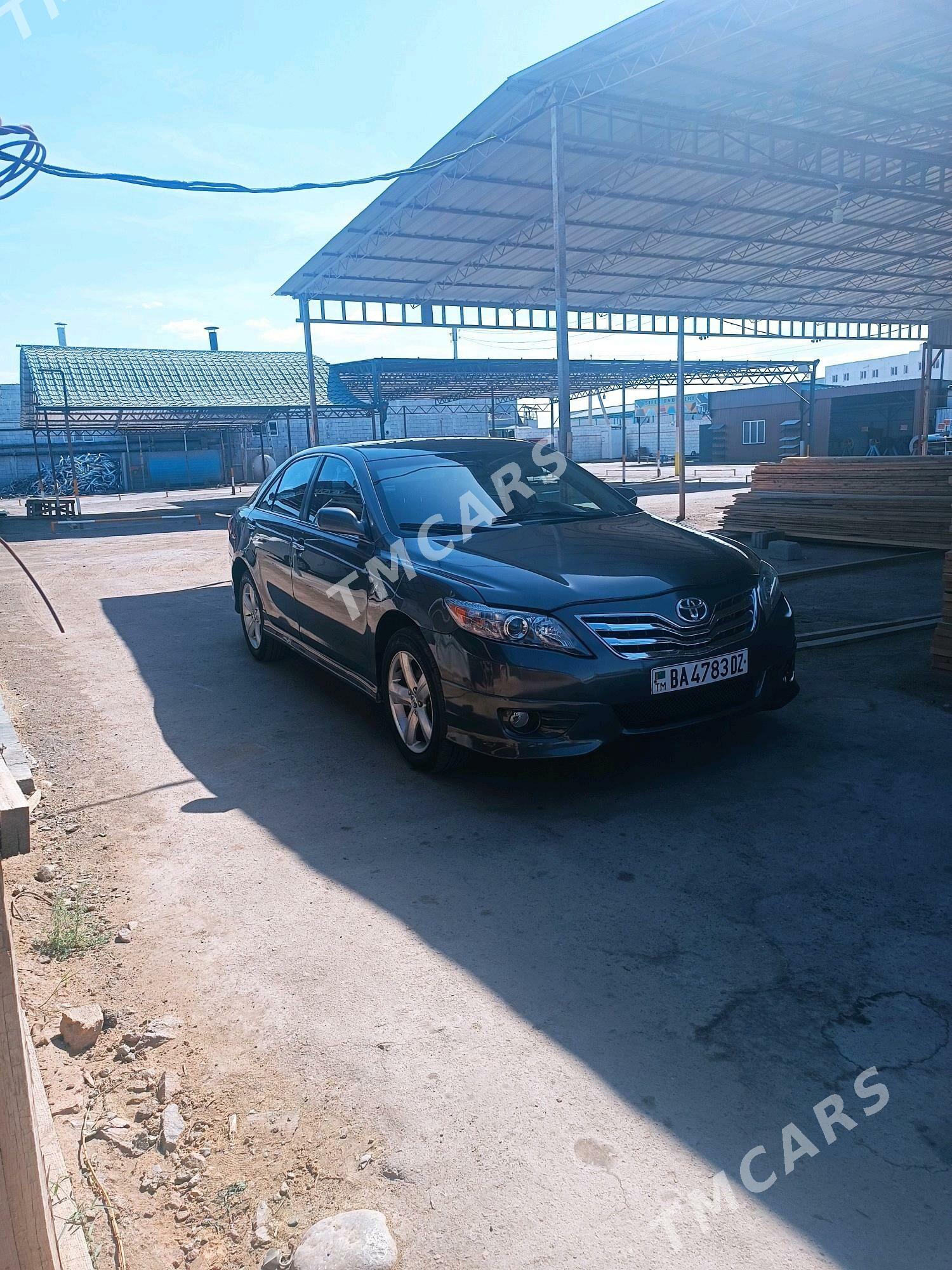 Toyota Camry 2010 - 145 000 TMT - Дашогуз - img 2