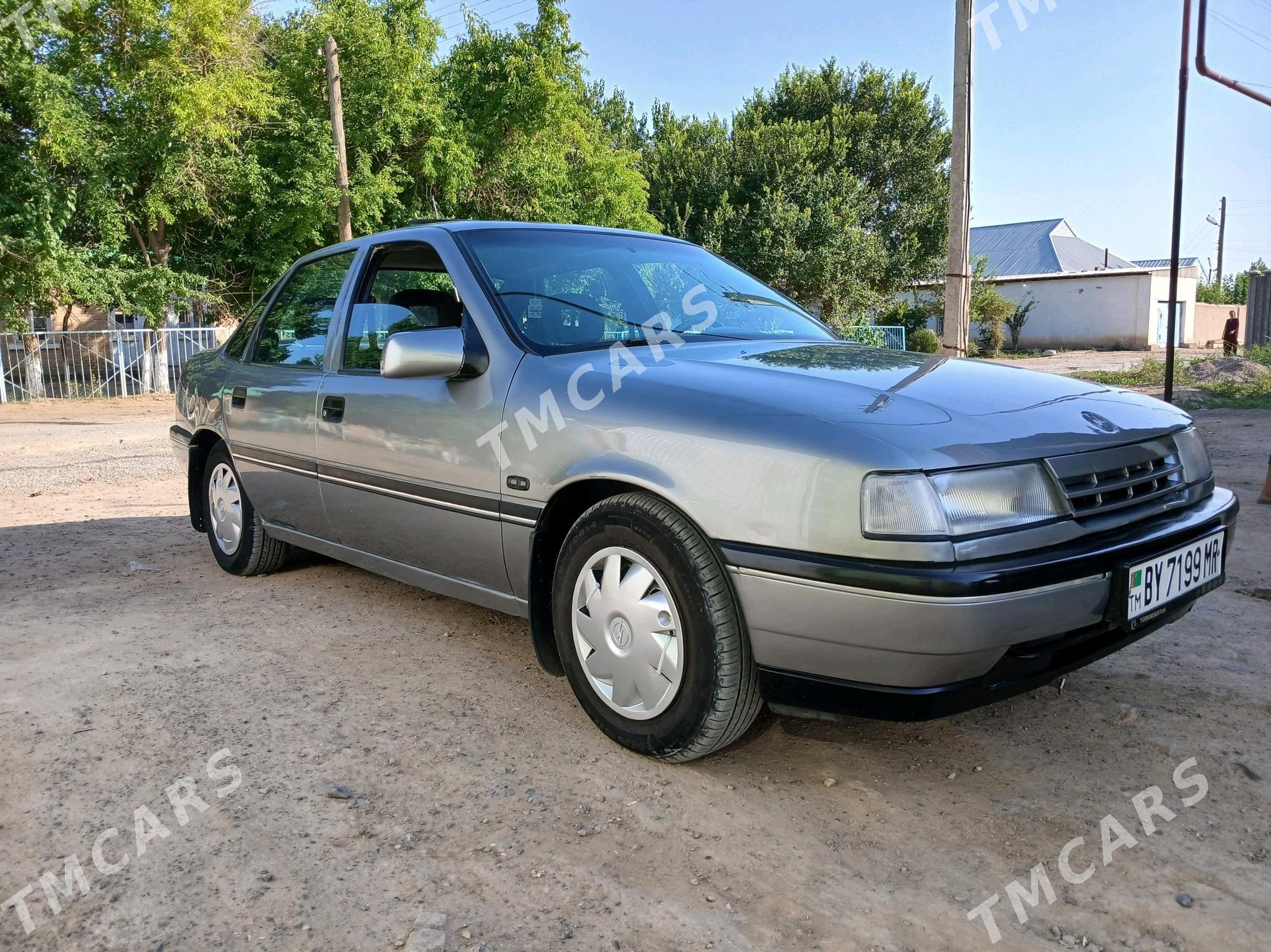 Opel Vectra 1990 - 33 000 TMT - Mary - img 3