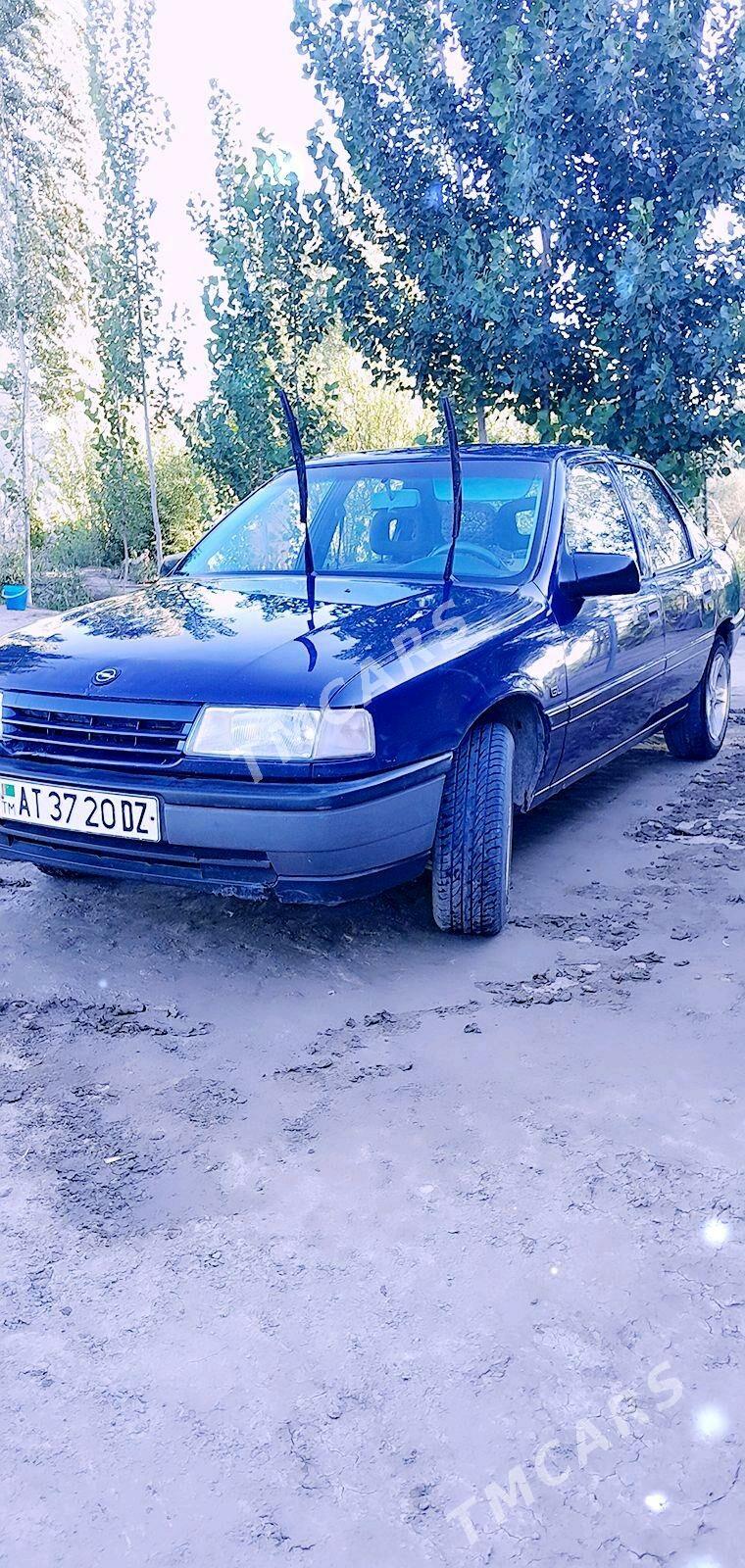 Opel Vectra 1992 - 39 000 TMT - Губадаг - img 4