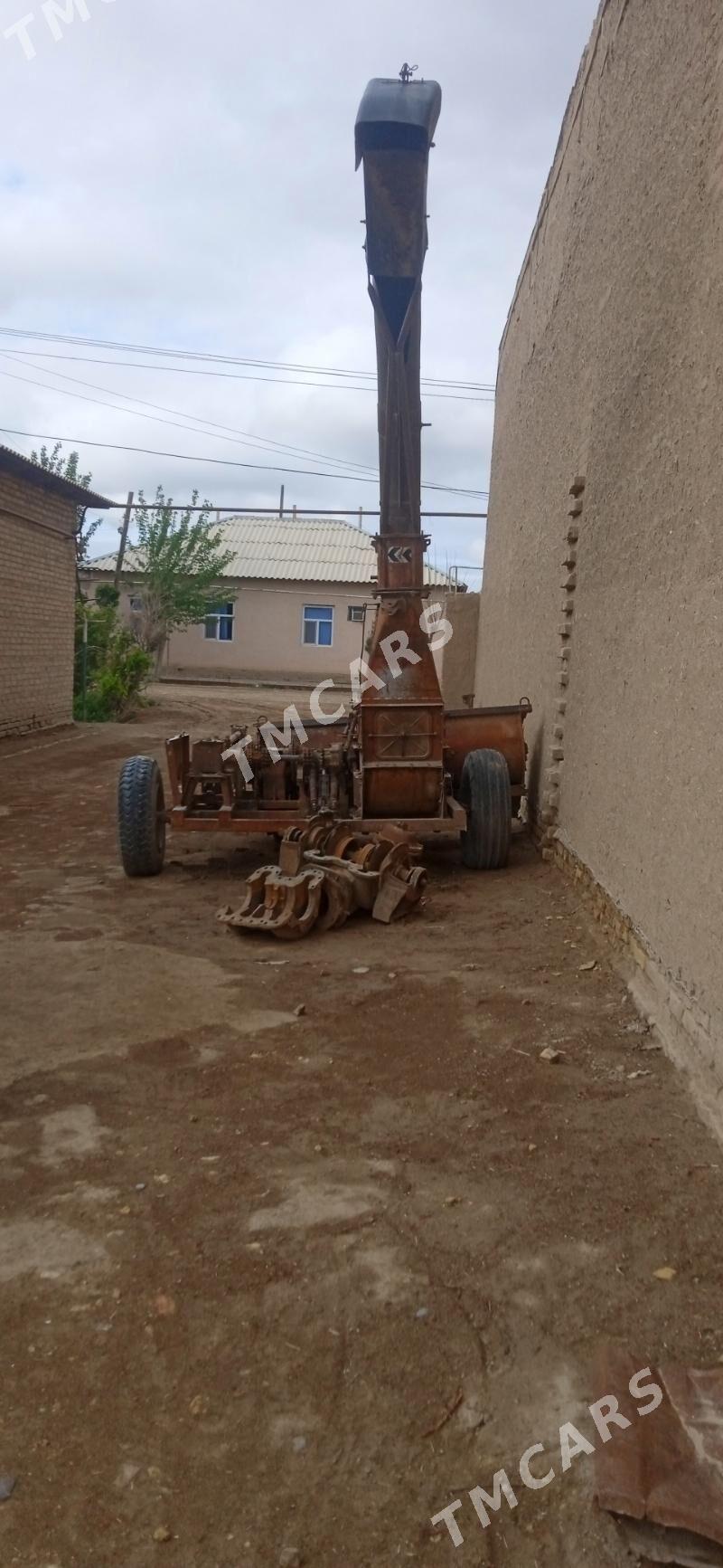 MTZ T-28 1993 - 35 000 TMT - Garagum etraby - img 3