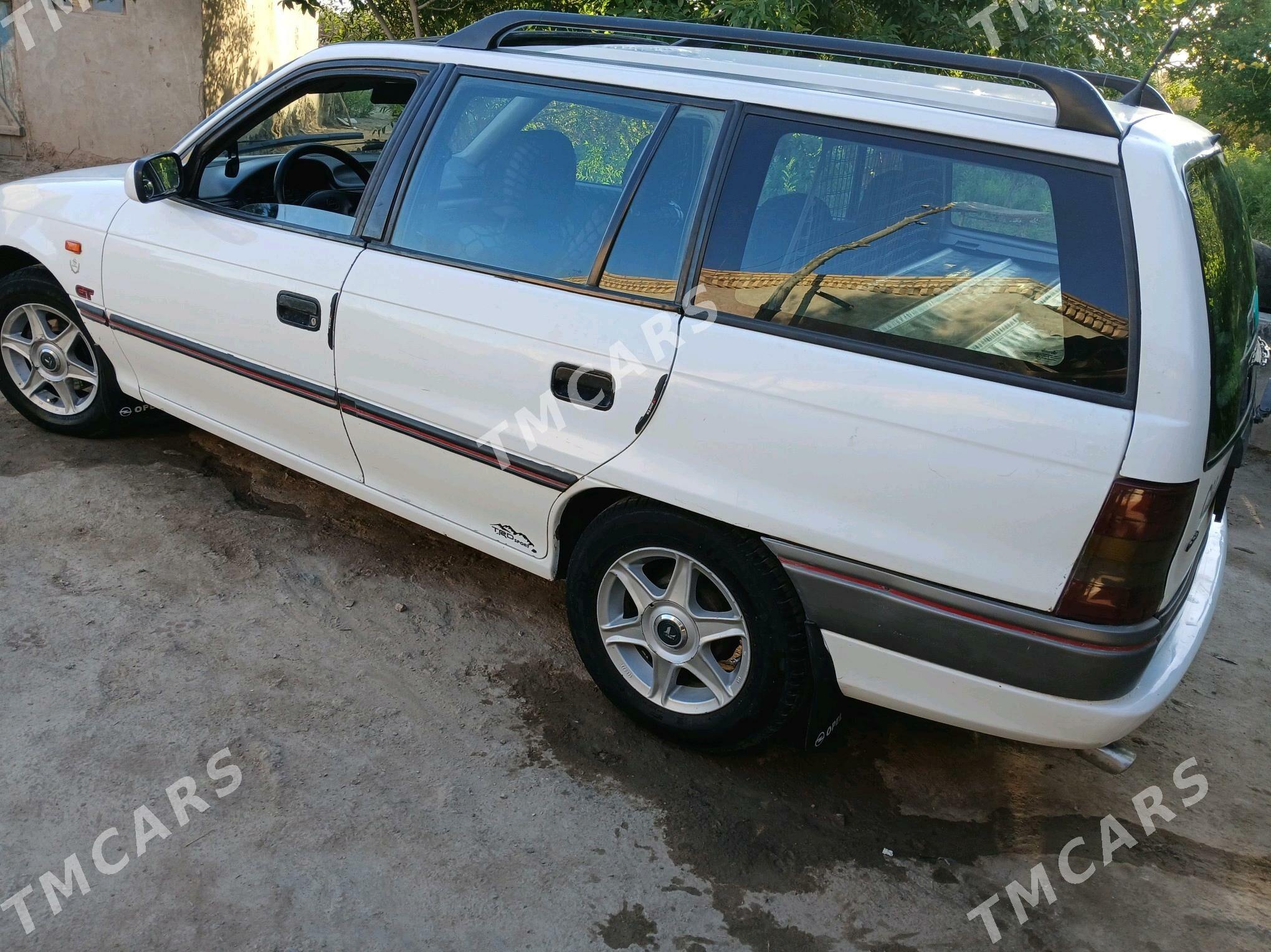 Opel Astra 1993 - 40 000 TMT - Boldumsaz - img 3