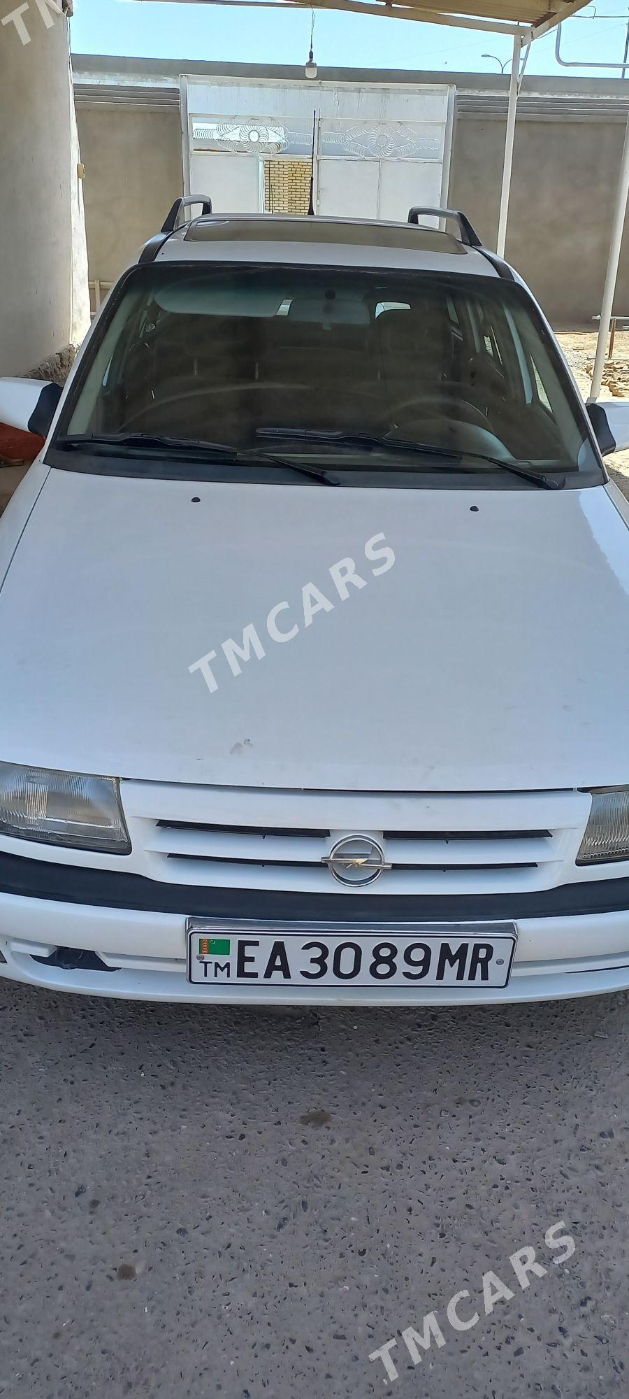 Opel Astra 1992 - 30 000 TMT - Mary - img 7