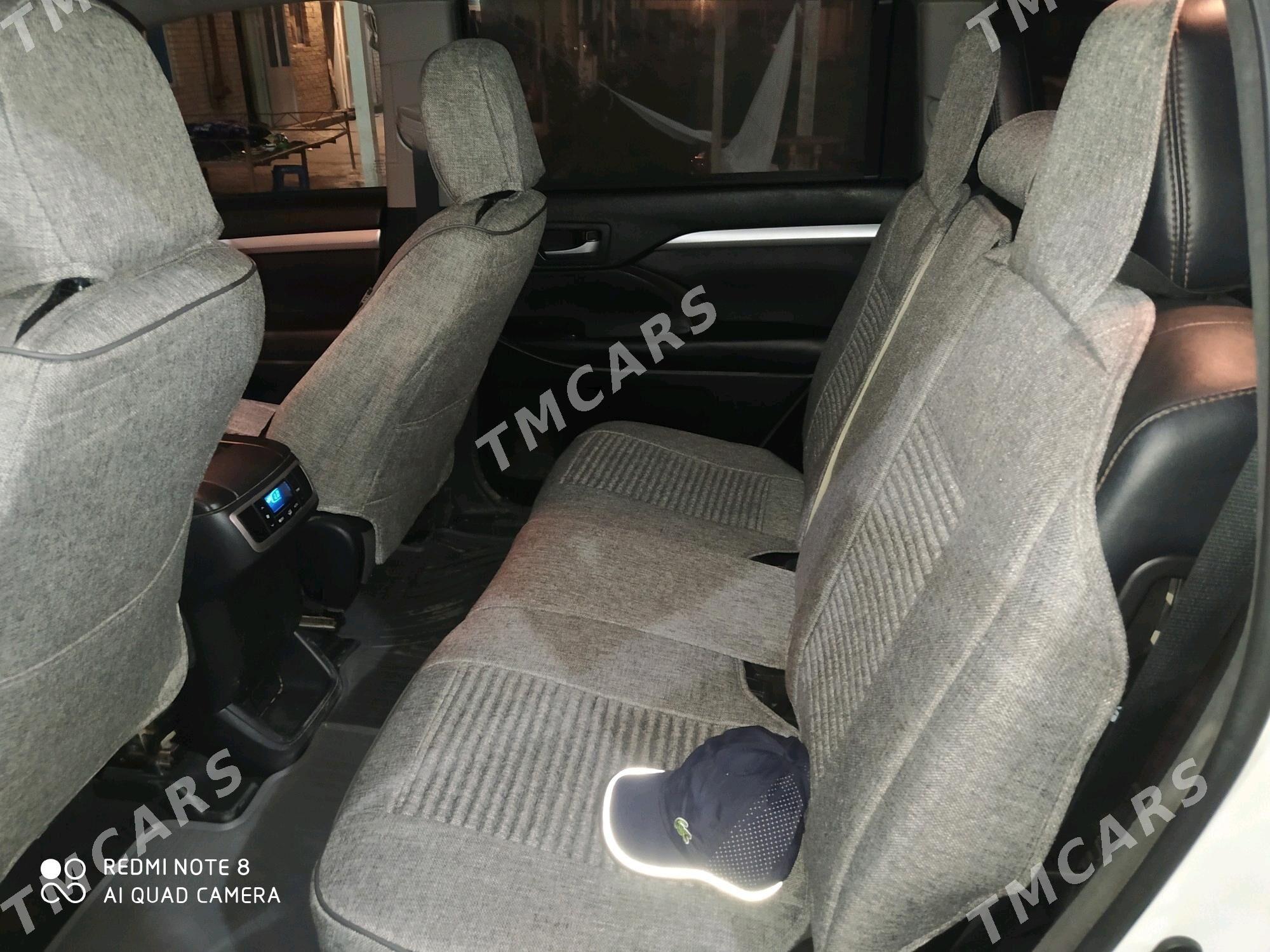 Toyota Highlander 2018 - 390 000 TMT - Туркменабат - img 7