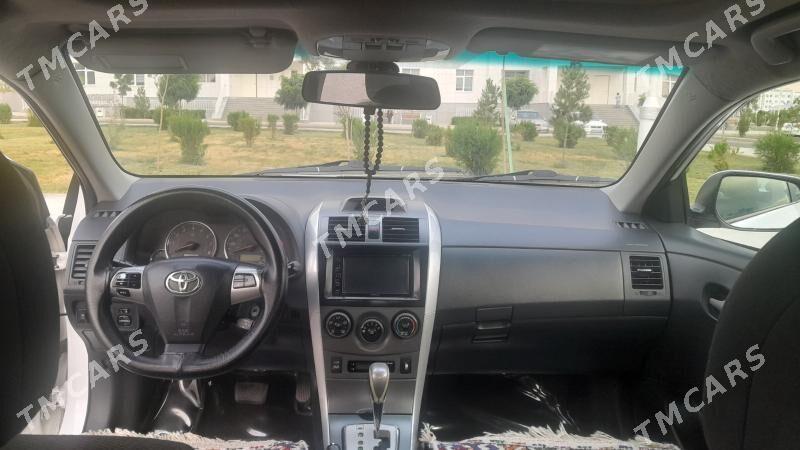 Toyota Corolla 2011 - 150 000 TMT - Ак-Бугдайский этрап - img 5