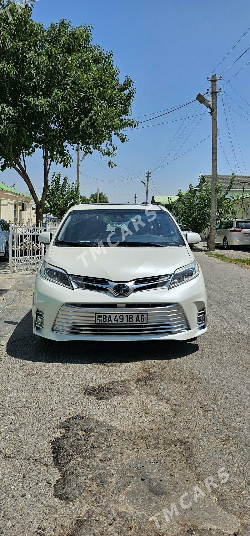 Toyota Sienna 2018 - 430 000 TMT - Aşgabat - img 2