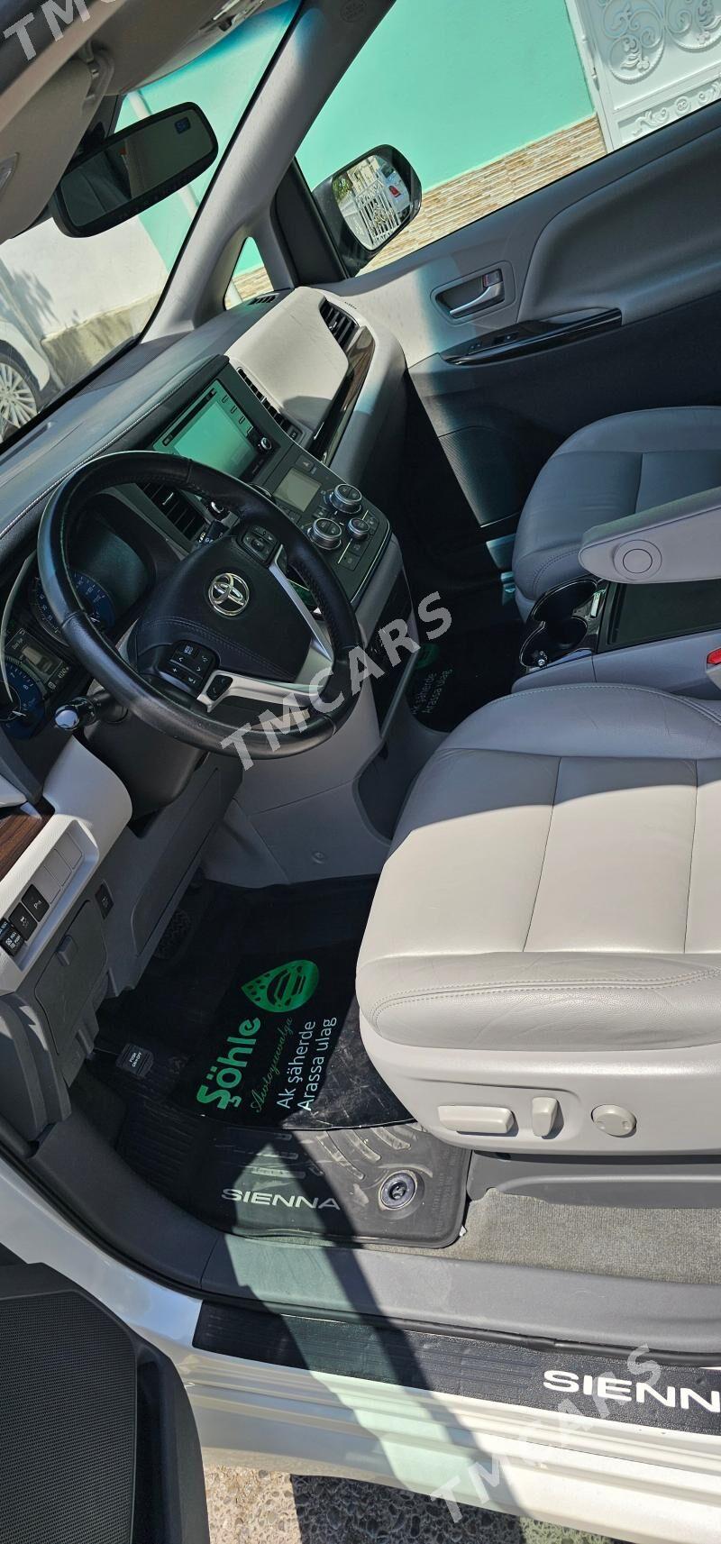 Toyota Sienna 2018 - 430 000 TMT - Ашхабад - img 6