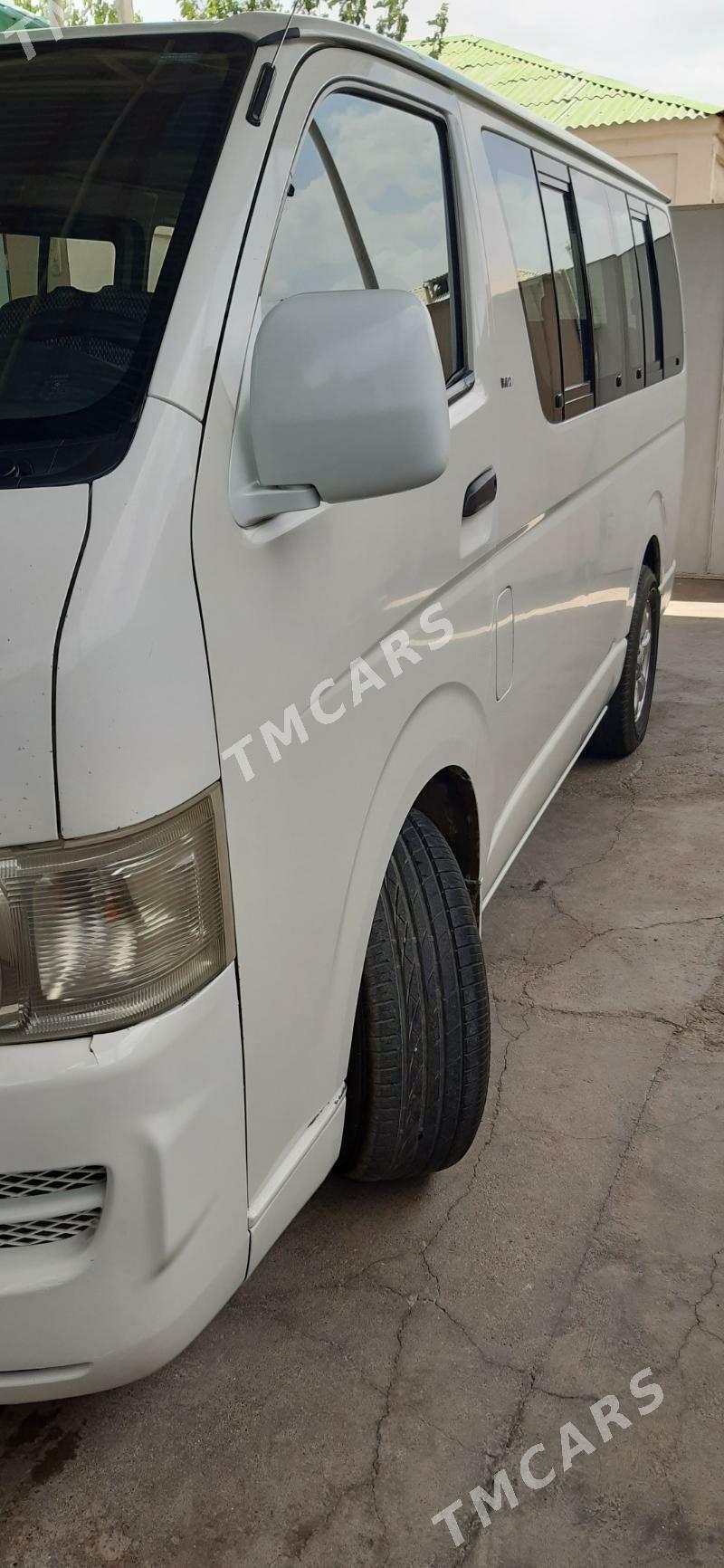 Toyota Hiace 2006 - 215 000 TMT - Бузмеин - img 2