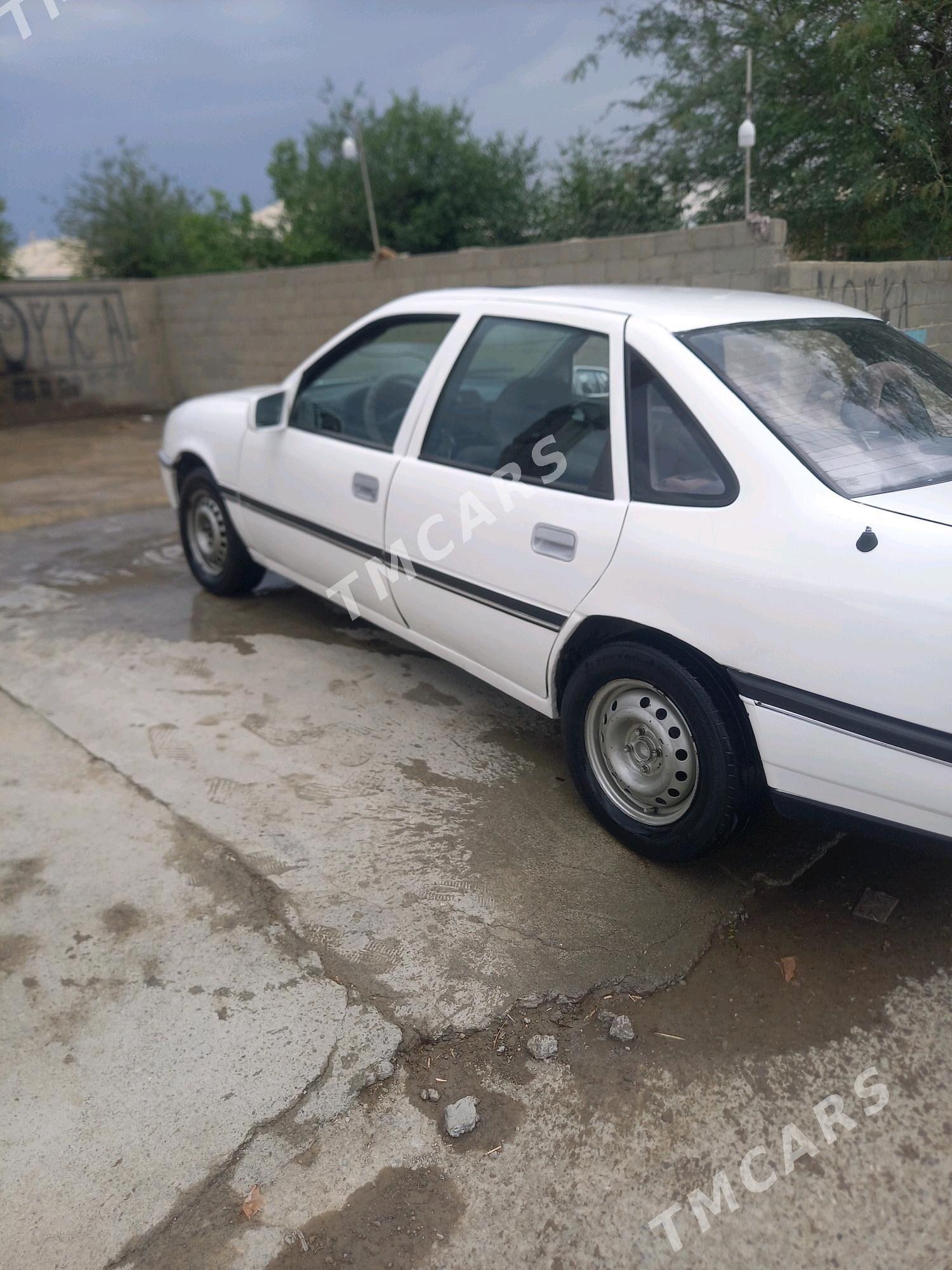 Opel Vectra 1991 - 22 000 TMT - Bäherden - img 3