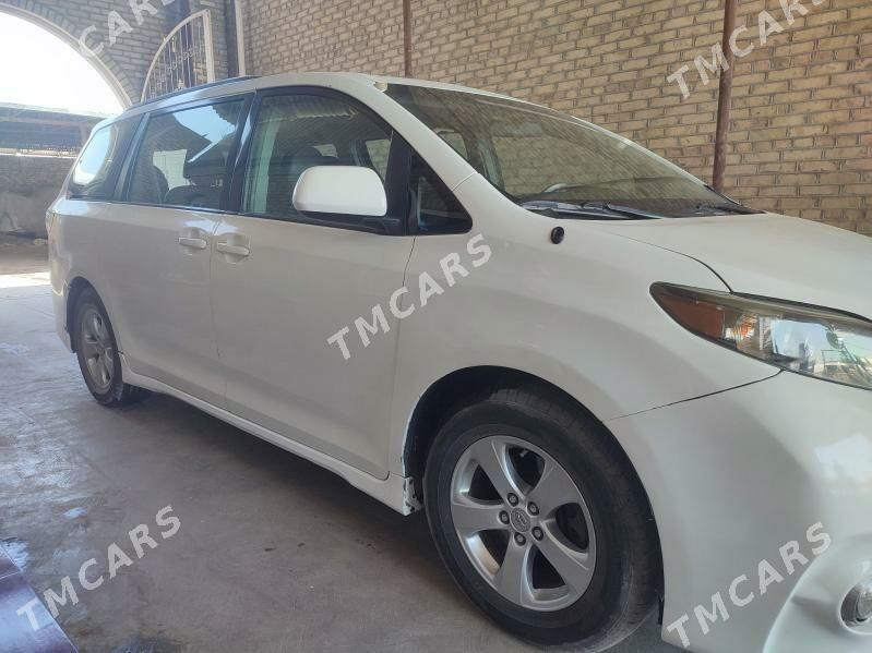 Toyota Sienna 2011 - 250 000 TMT - Mary - img 7