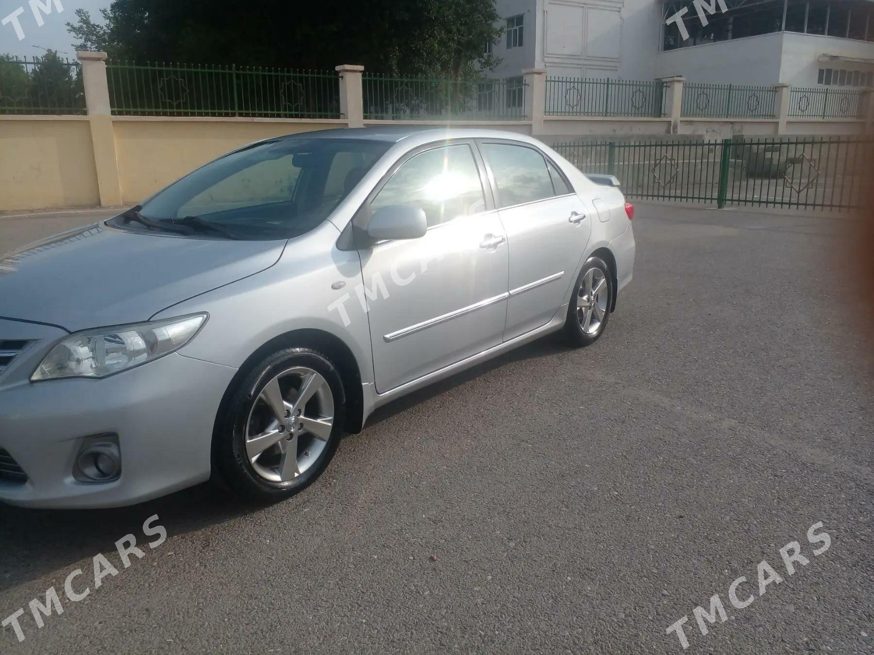 Toyota Corolla 2013 - 190 000 TMT - Ашхабад - img 3