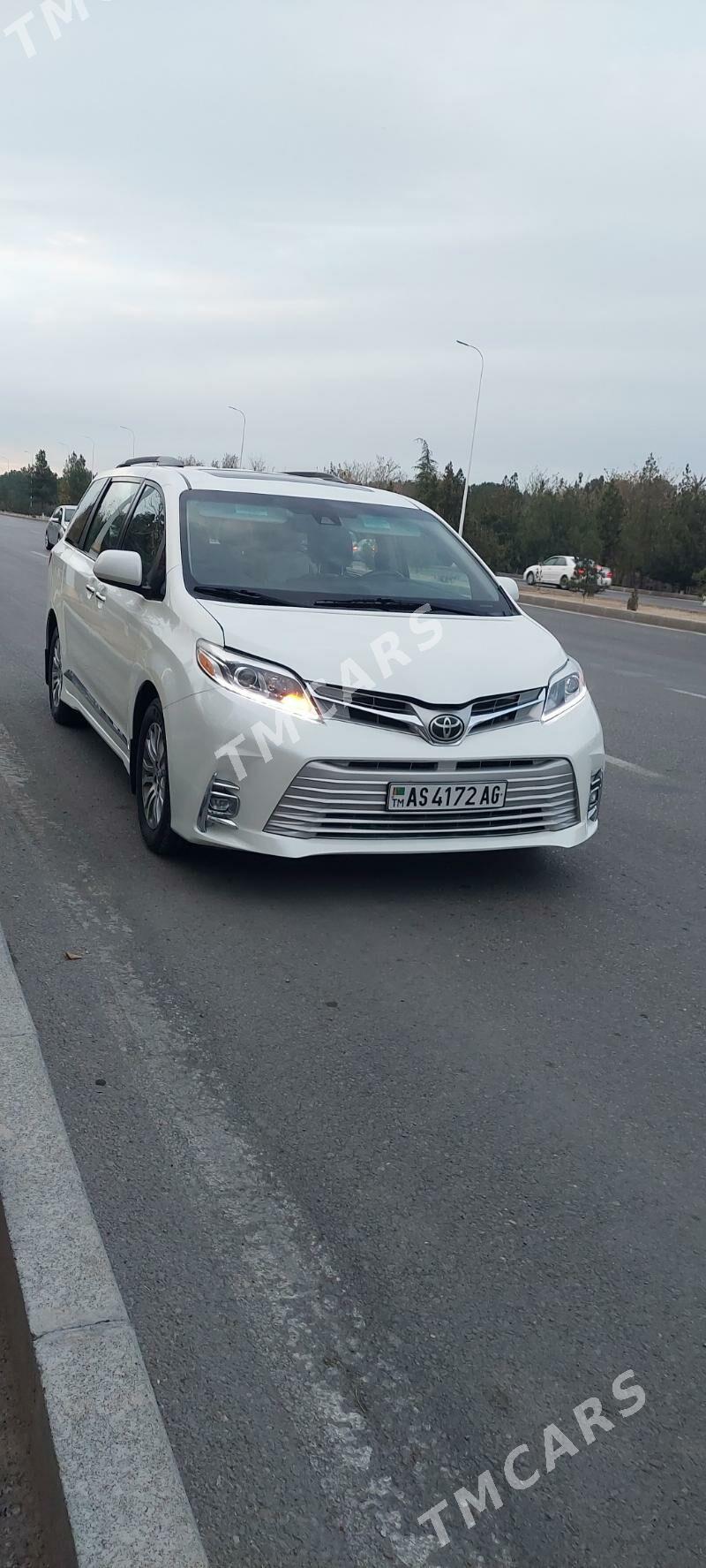 Toyota Sienna 2019 - 365 000 TMT - Gurbansoltan Eje - img 5