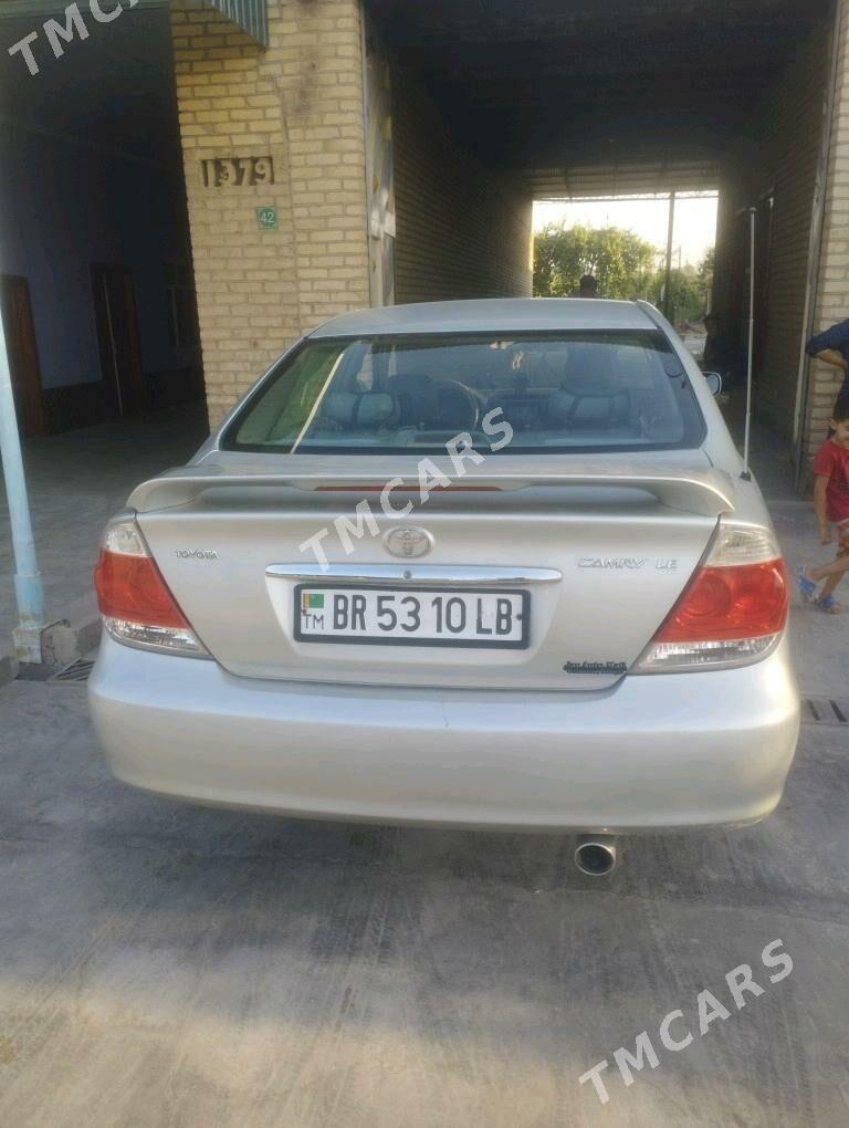 Toyota Camry 2004 - 125 000 TMT - Çärjew - img 3