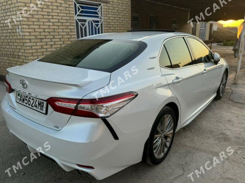 Toyota Camry 2018 - 360 000 TMT - Мары - img 6