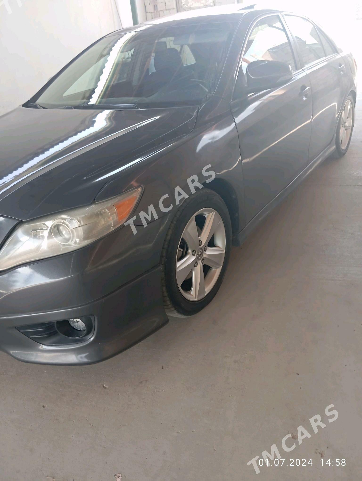 Toyota Camry 2010 - 140 000 TMT - Гумдаг - img 6