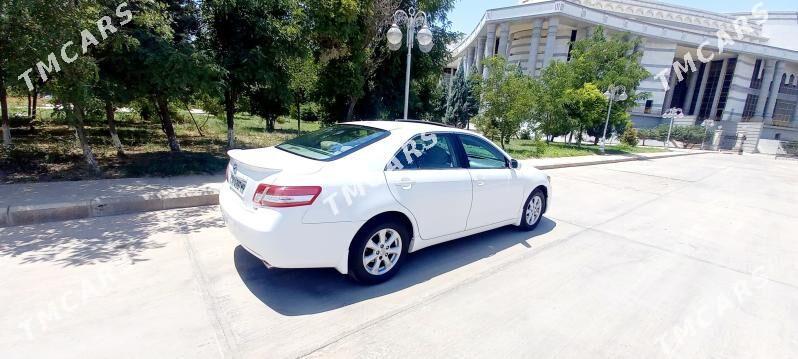 Toyota Camry 2010 - 180 000 TMT - Мары - img 3