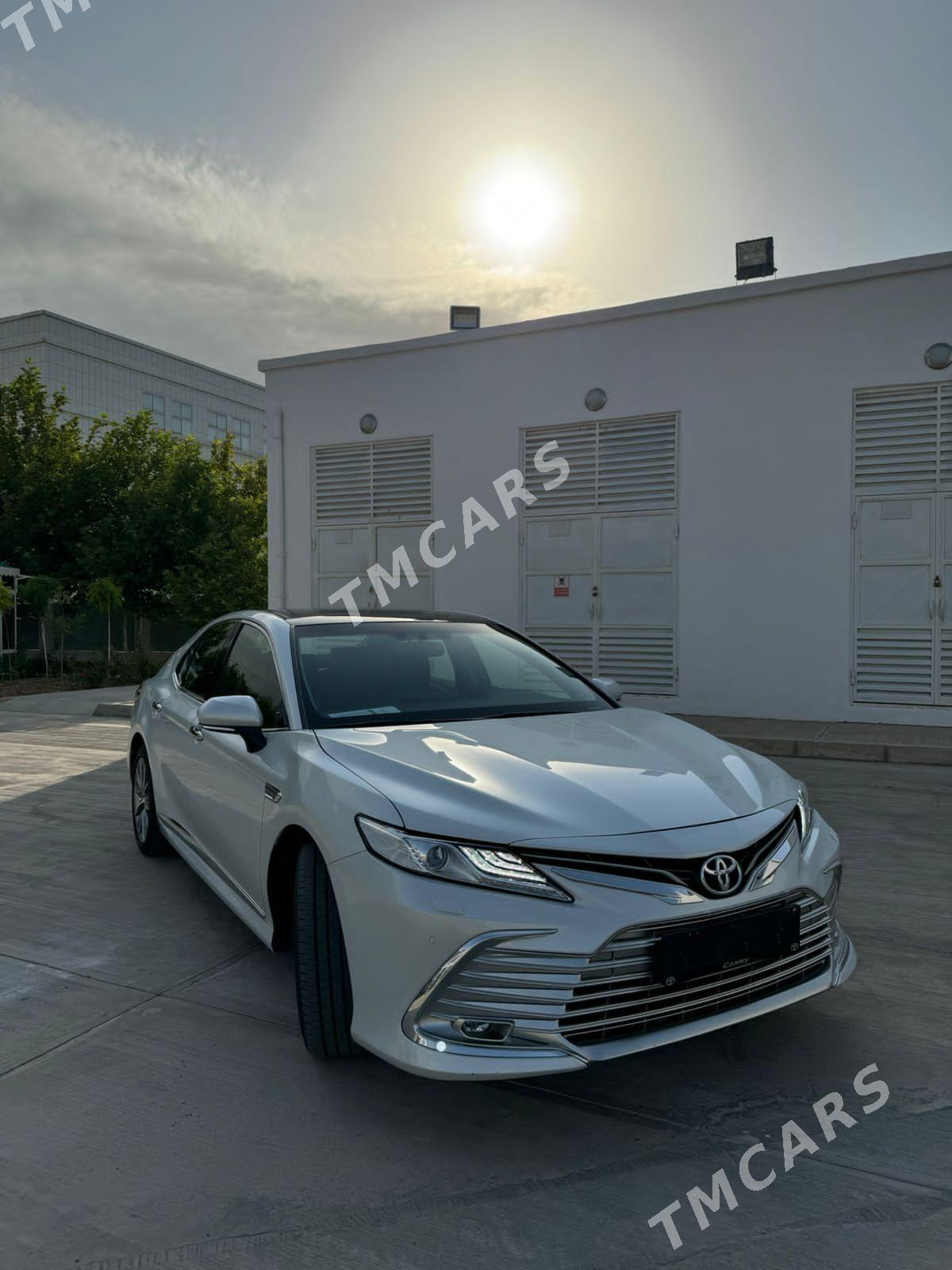 Toyota Camry 2023 - 692 000 TMT - Aşgabat - img 3