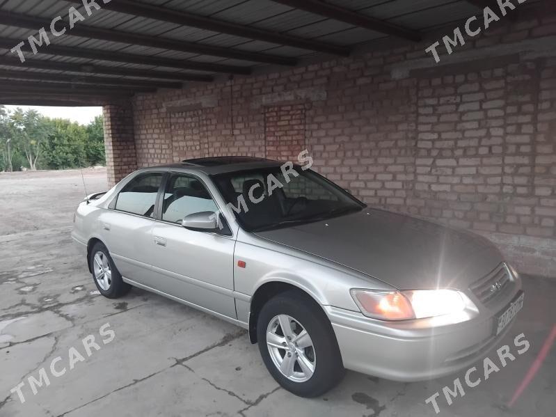 Toyota Camry 2001 - 110 000 TMT - Тагтабазар - img 3