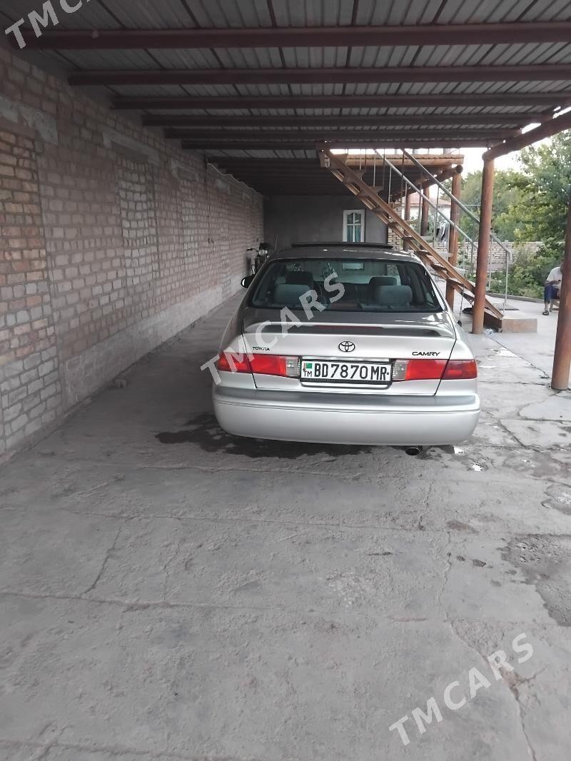 Toyota Camry 2001 - 110 000 TMT - Тагтабазар - img 7