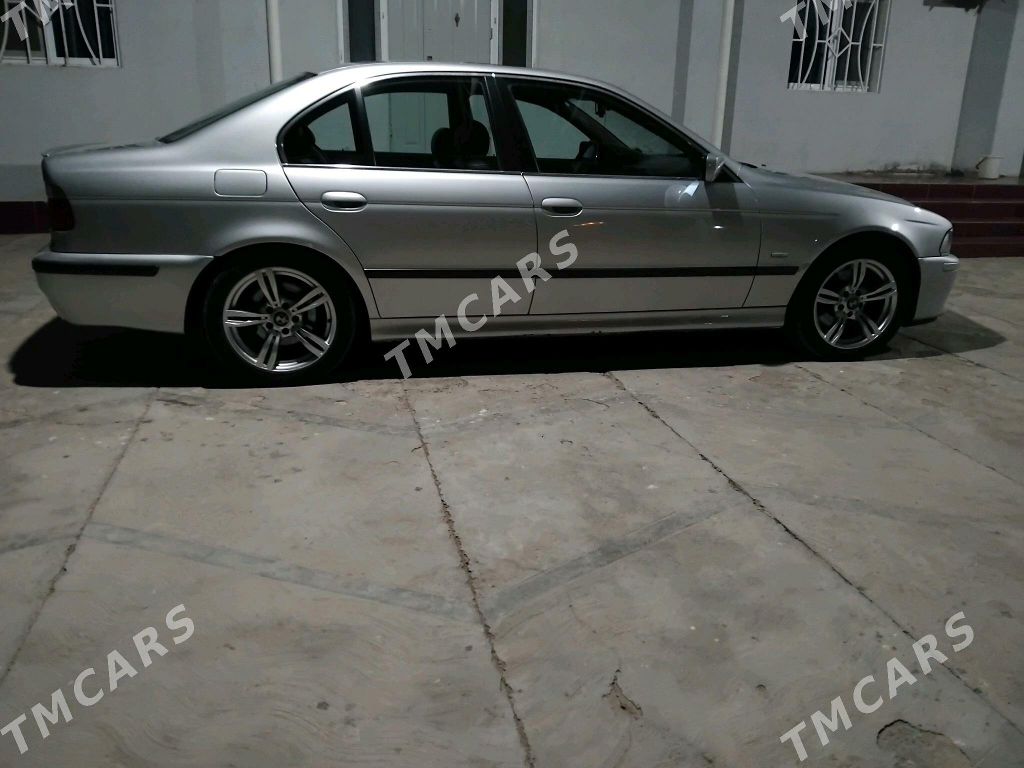 BMW 530 2002 - 100 000 TMT - Мары - img 5