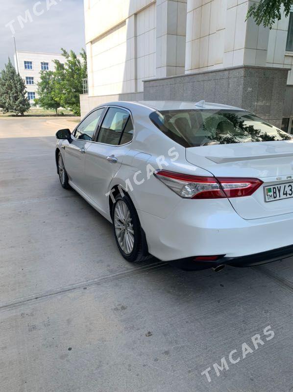Toyota Camry 2019 - 335 000 TMT - Кëши - img 3