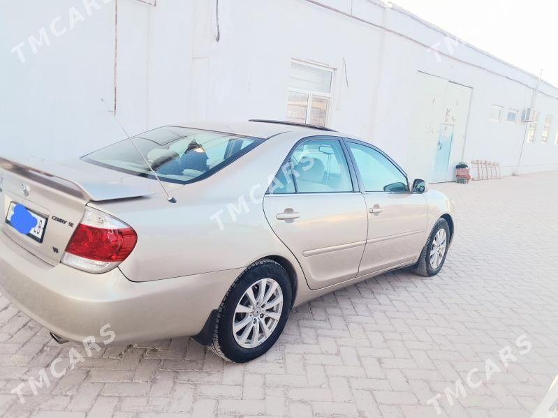 Toyota Camry 2004 - 170 000 TMT - Халач - img 2