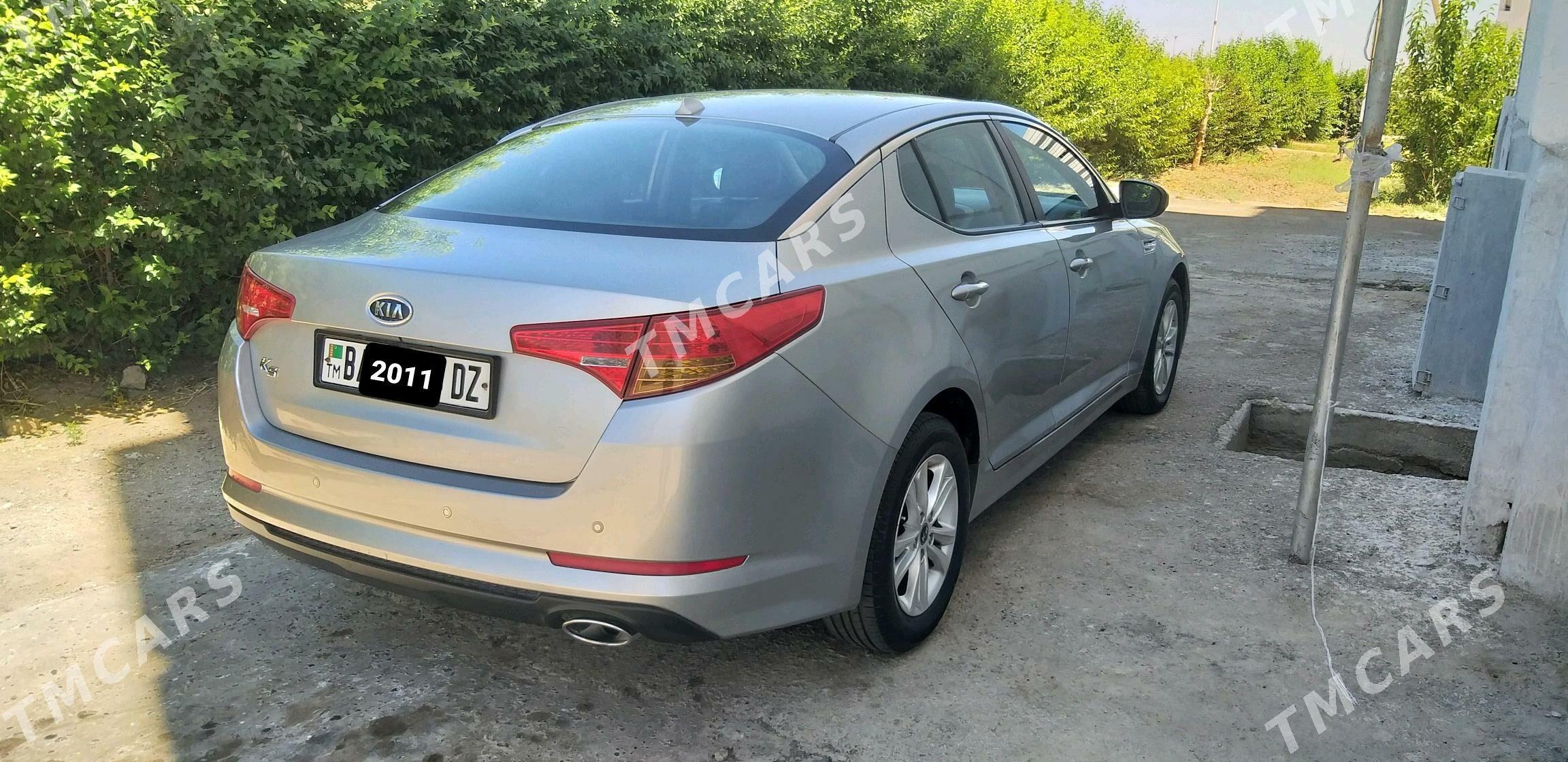 Kia Optima 2011 - 140 000 TMT - Дашогуз - img 9