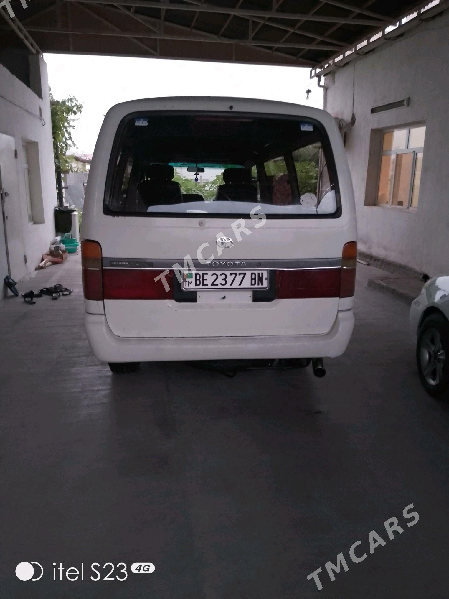 Toyota Hiace 1998 - 70 000 TMT - Balkanabat - img 3