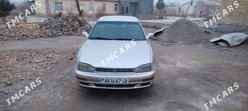 Toyota Camry 1993 - 50 000 TMT - Saýat - img 3