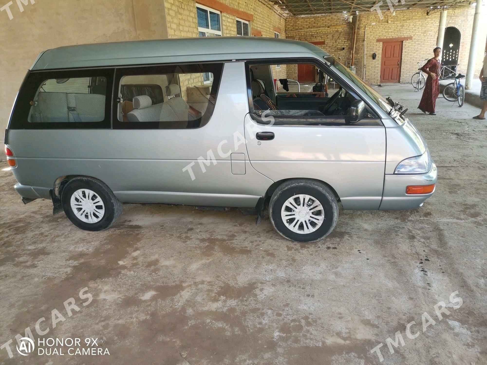 Toyota Town Ace 1992 - 56 000 TMT - Саят - img 8