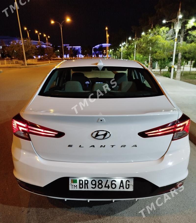 Hyundai Elantra 2019 - 170 000 TMT - ул. Туркменбаши шаёлы (Ленина) - img 2