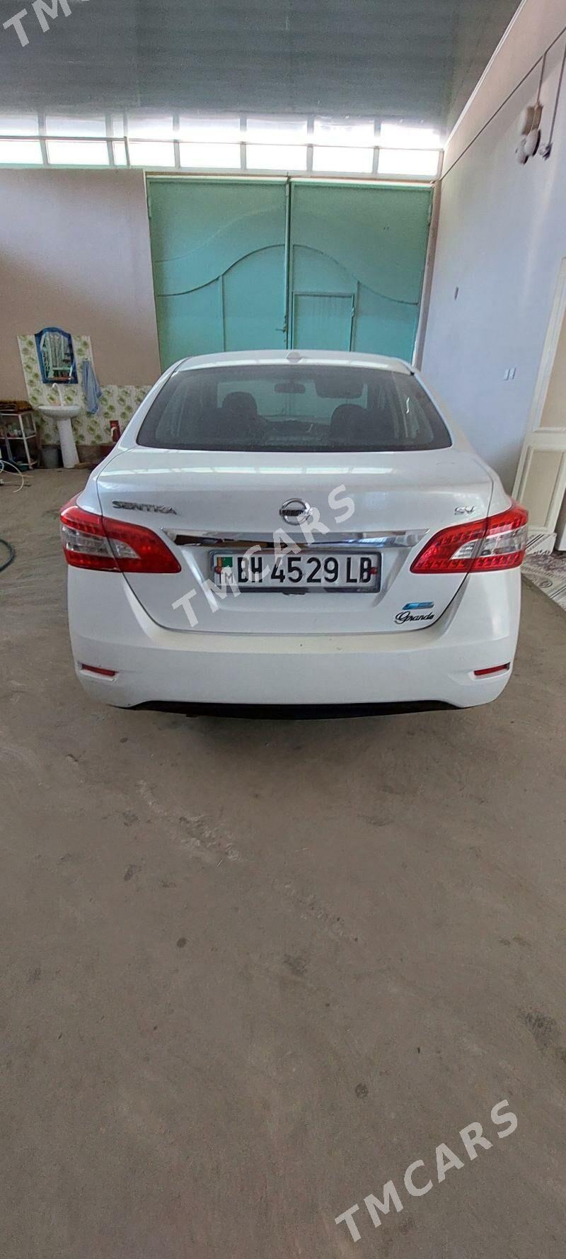 Nissan Sentra 2013 - 100 000 TMT - Туркменабат - img 2