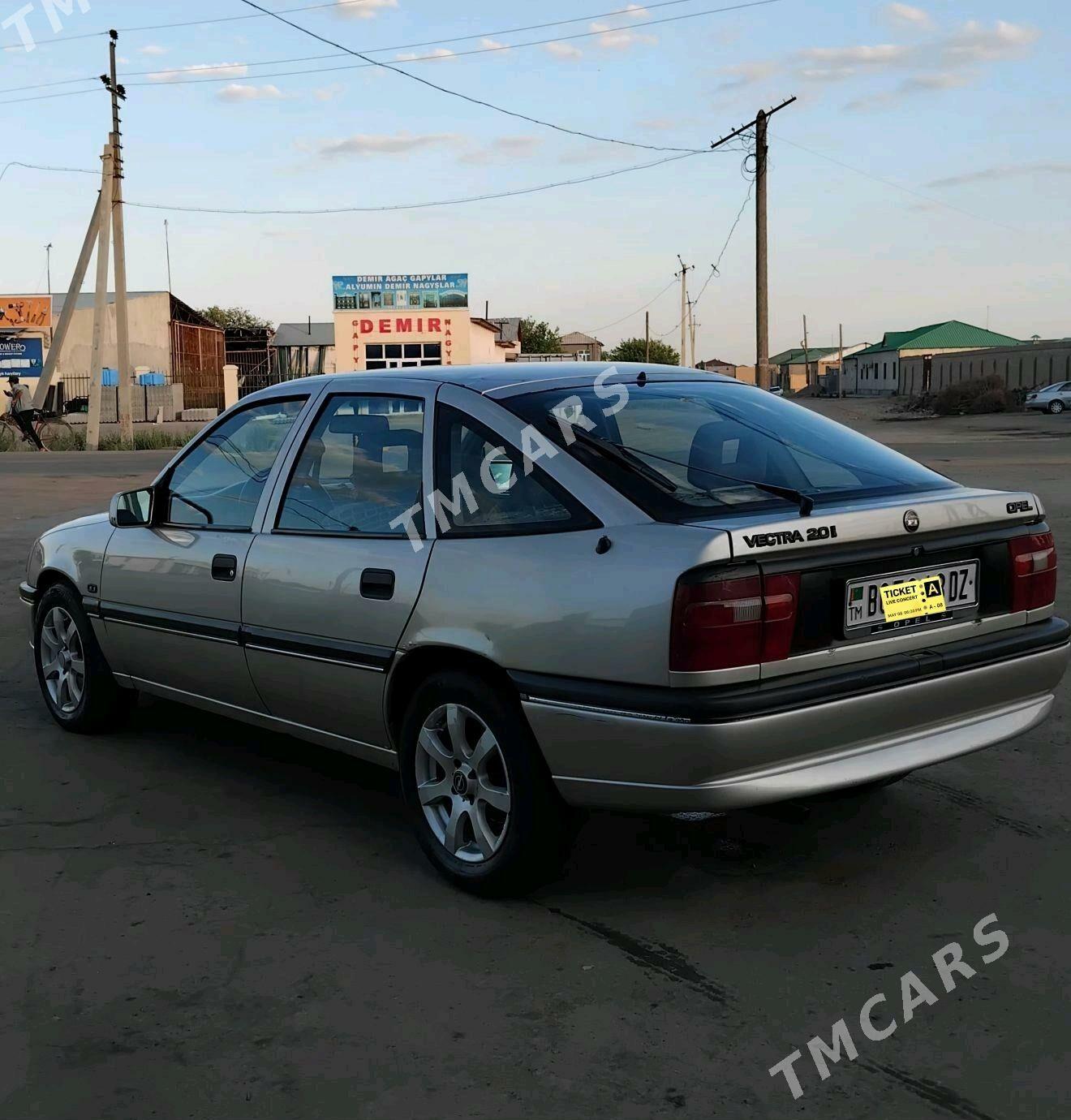 Opel Vectra 1994 - 38 000 TMT - Gubadag - img 4