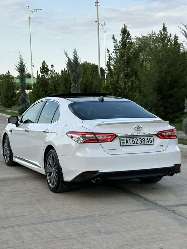 Toyota Camry 2019 - 430 000 TMT - Aşgabat - img 2