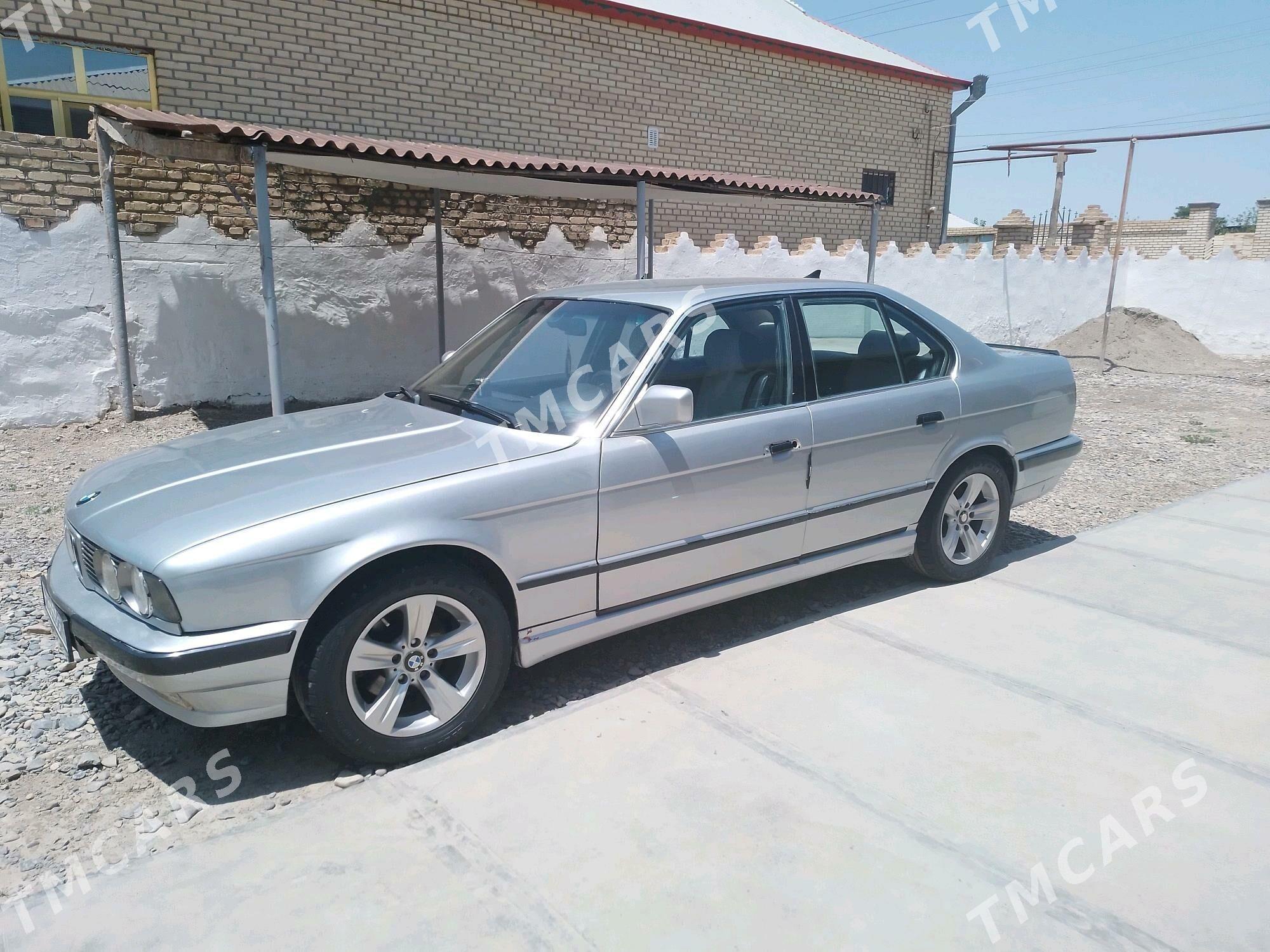 BMW 525 1990 - 50 000 TMT - Мары - img 3
