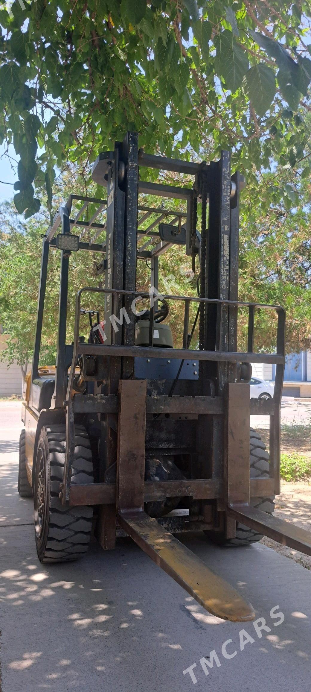 LiuGong Forklift 2014 - 125 000 TMT - Бедев - img 3