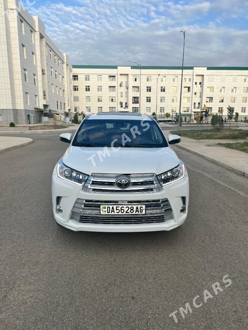 Toyota Highlander 2019 - 499 000 TMT - Гуртли - img 6