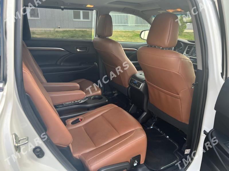 Toyota Highlander 2019 - 499 000 TMT - Гуртли - img 8